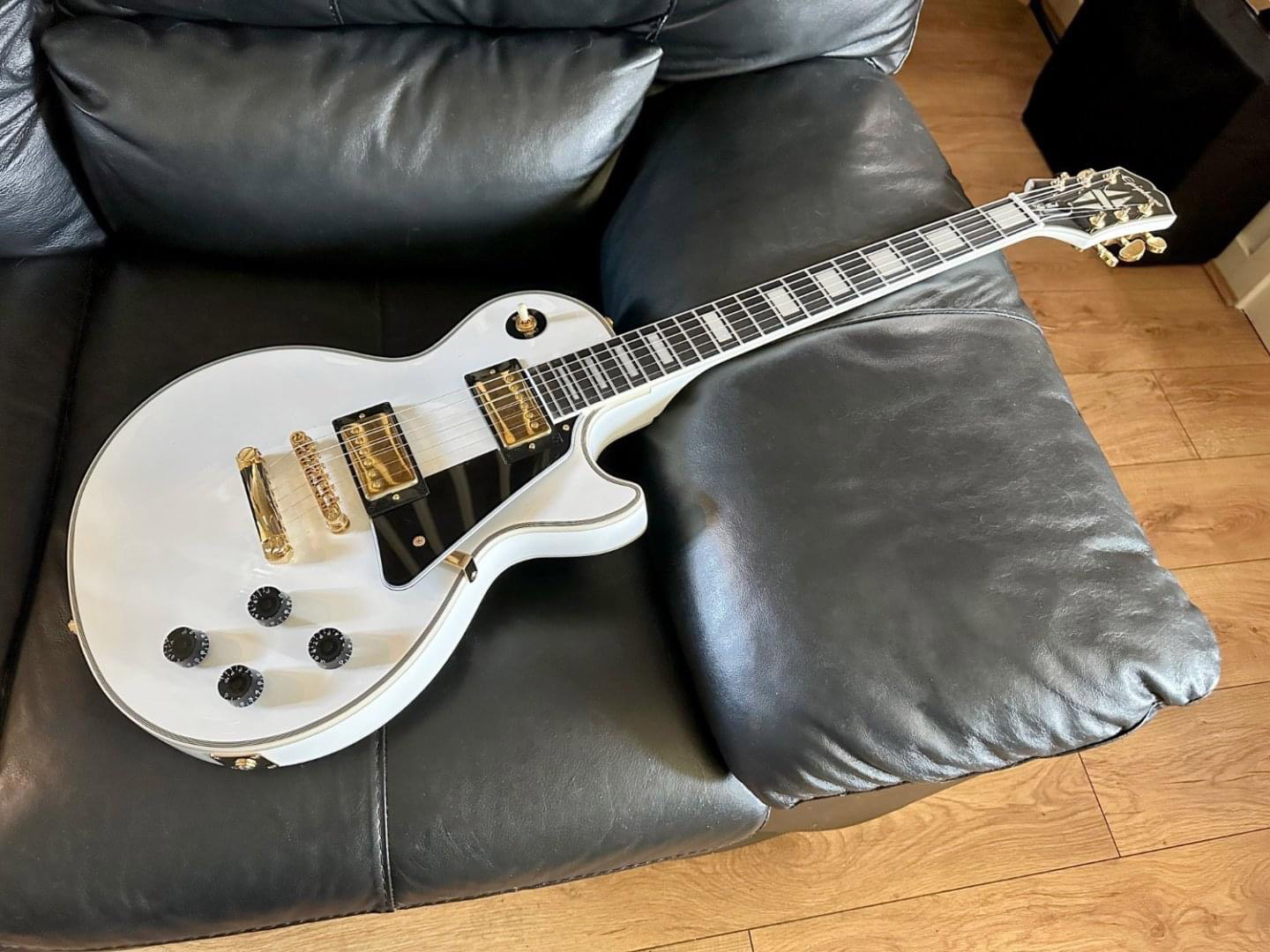 NGD: Alpine White Epiphone Les Paul Custom - OffsetGuitars.com